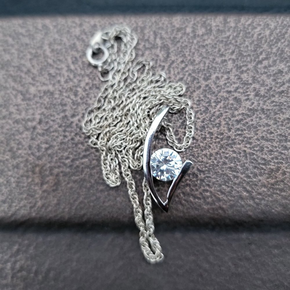 Solid 925 Sterling Silver Classy Elegant Modern D… - image 7